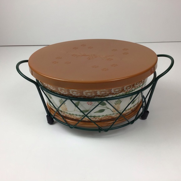 Temptations by Tara Presentable Ovenware Old World Hospitality 4 pc 1.5 qt - Picture 2 of 10